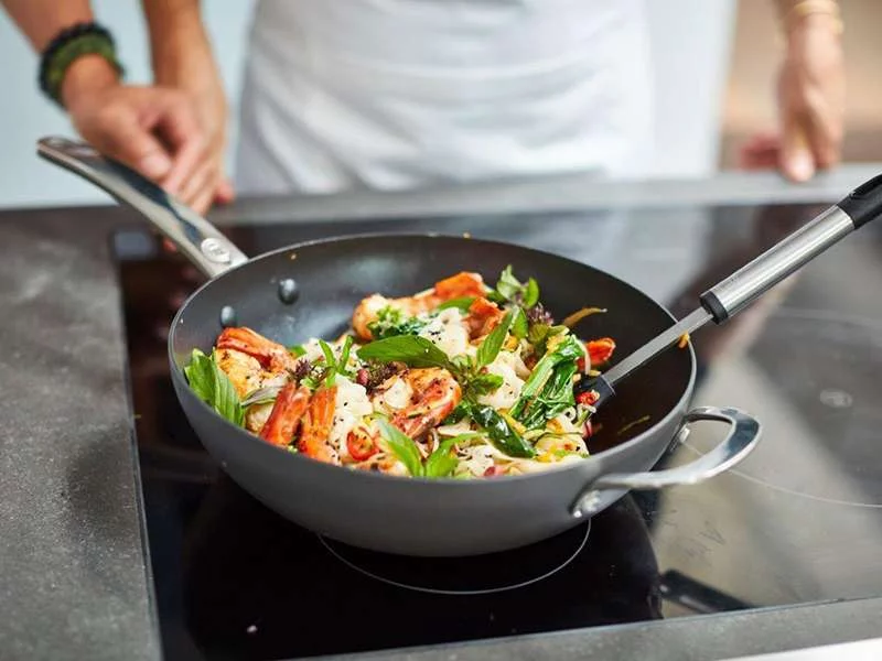 Преимущества сковороды WOK